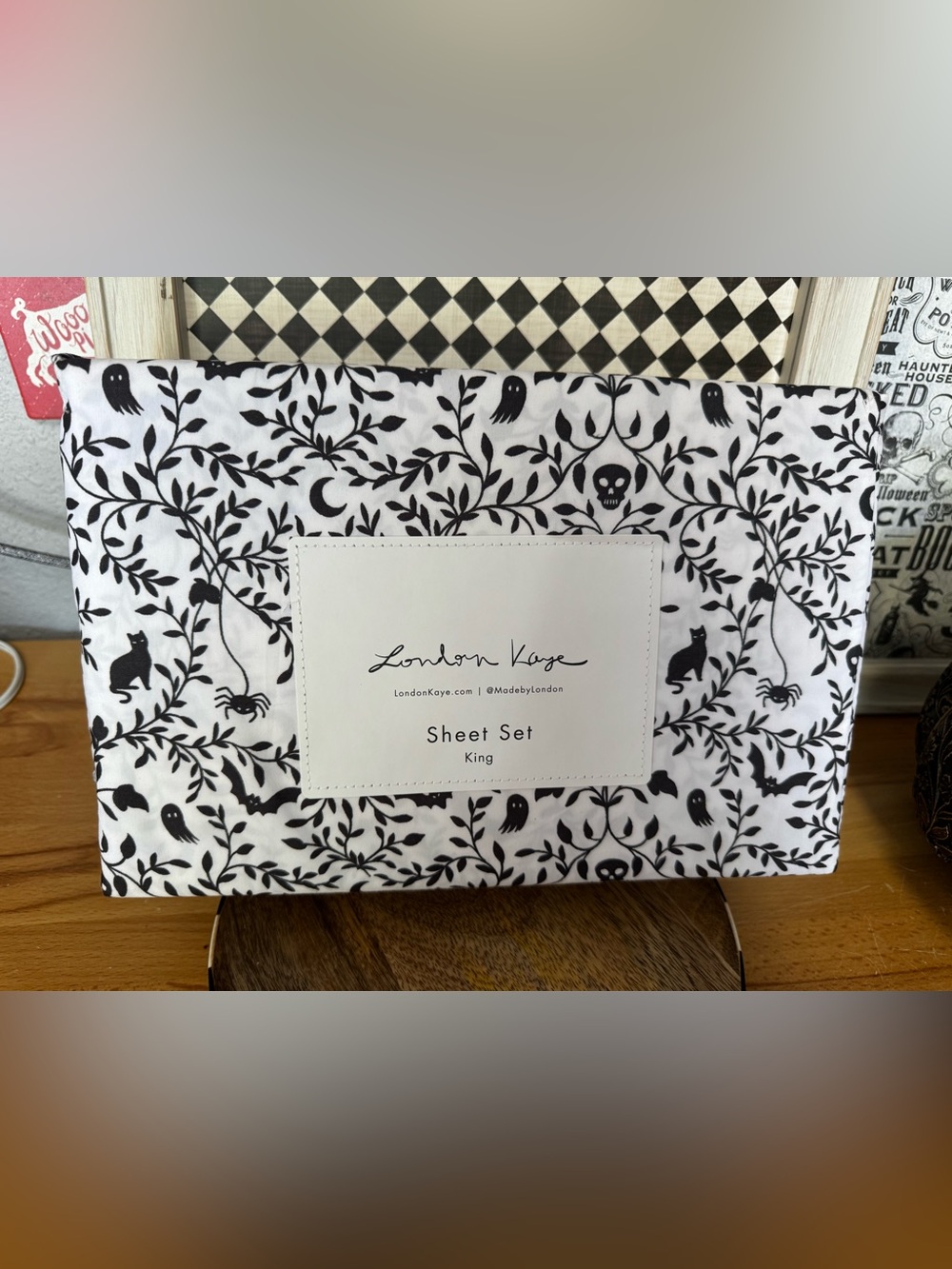 London Kaye King Sheet Set — Black & White Botanical Print Cats, Bats, Spiders
